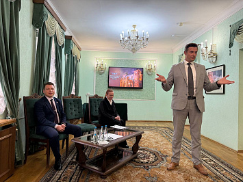 Сёння ў Магілёўскім абласным драматычным тэатры прайшоў збор трупы перад пачаткам 138-га тэатральнага сезона